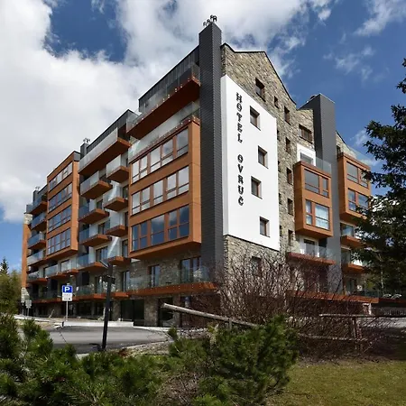 Ξενοδοχείο με διαμερίσματα Aplend Ovruc 4*