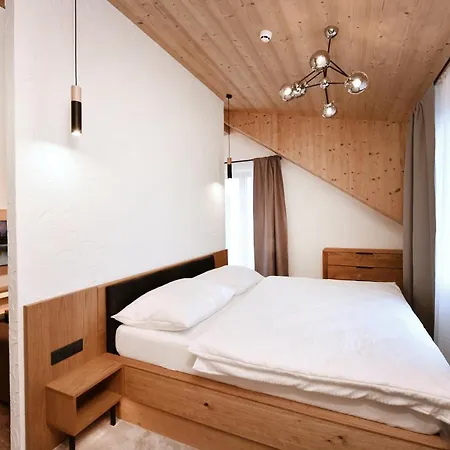 Aparthotel Aplend Ovruc