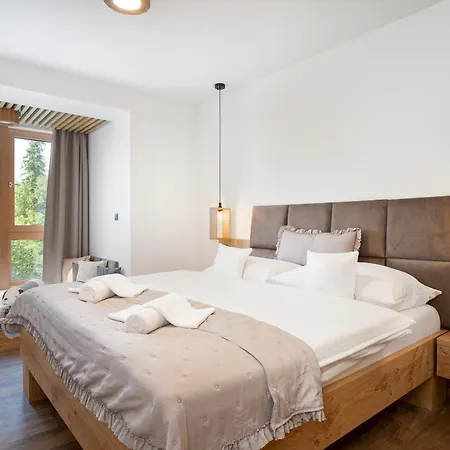 Aparthotel Aplend Ovruc