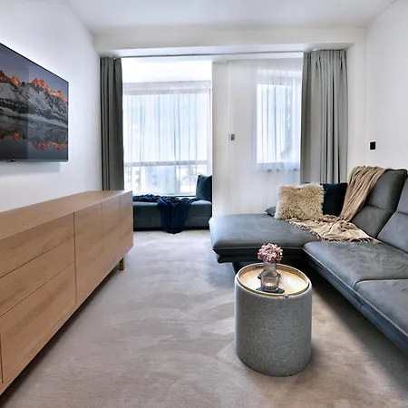 Aparthotel Aplend Ovruc *